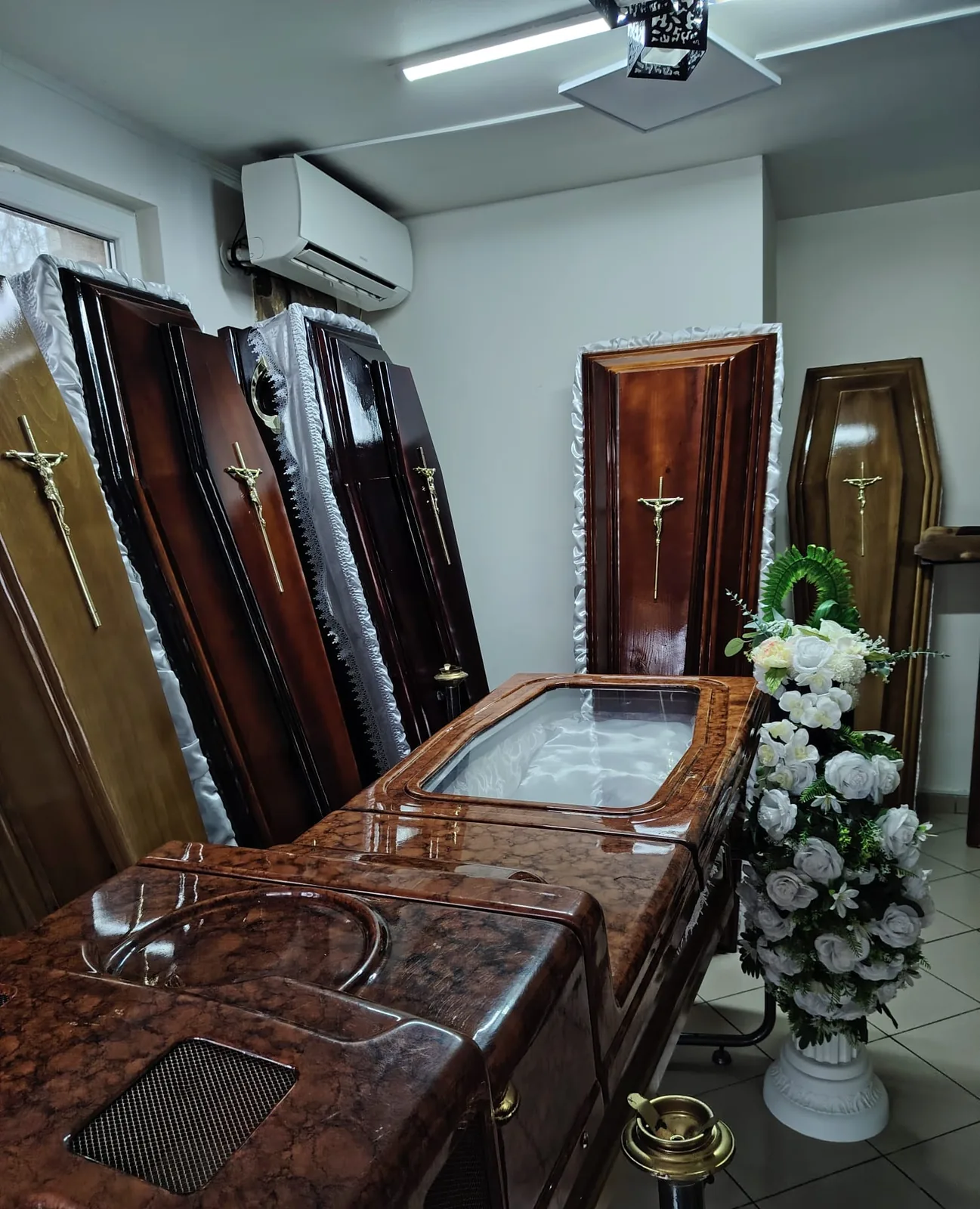 Inhumare Rami Funerare